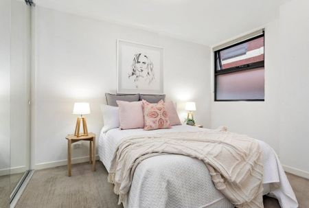 Thinking of selling? Contact our agent - Photo 2