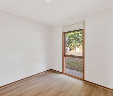 Comfortable Living in a Quiet Court Location - Photo 2