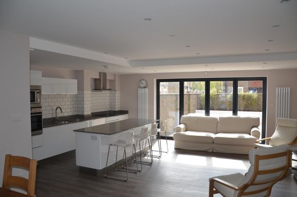 Alberta Street - Photo 1