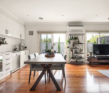 3/5 Dumbarton Street, Reservoir VIC 3073 - Apartment For Rent | Domain - Photo 2