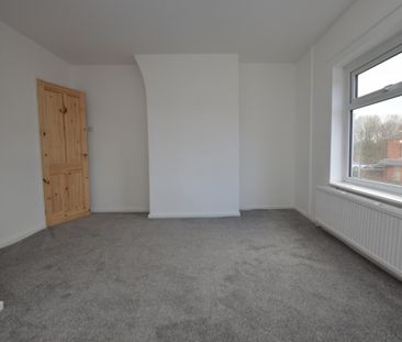 3 Bedroom Terraced House - Photo 4