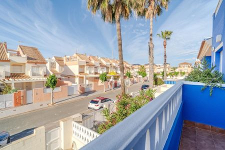 2-BEDROOM APARTMENT IN PILAR DE LA HORADADA - Photo 3