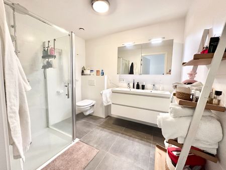 Appartement met 2 slaapkamers incl. staanplaats - Photo 2