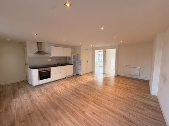 Location Appartement 3 pièces 53m² LILLE 59000 - Photo 1