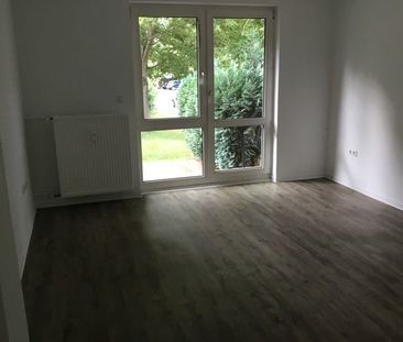 Stopp! Günstige 2-Zimmer-Wohnung mit Terrasse in Stadtnähe - Photo 2