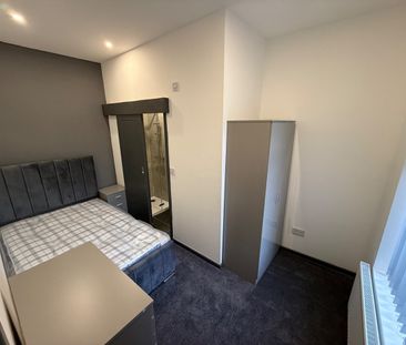 Room in a Shared House, Mansell Road, L6 - Photo 1