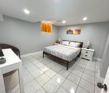 For Lease - 11 Queen Street Unit# Basement Apt, Mississauga, Ontario - Photo 6