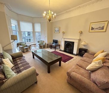 4 bedroom flat to rent - Photo 1