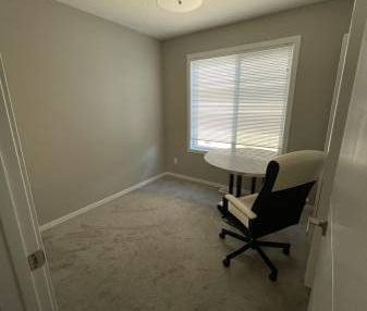 Redstone Room Available - Photo 1