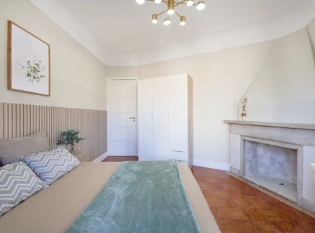 Rua da Palmeira, Lisbon, Lisbon 1200-219 - Photo 5