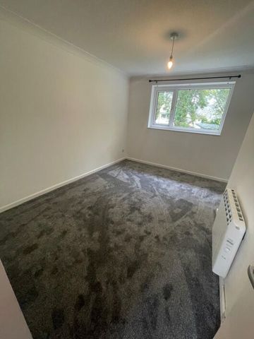 Clos Allt Y Gog, Swansea, SA4 - Photo 3