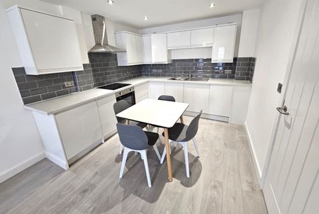 34 Parliament Street, Liverpool, L8 - Photo 5