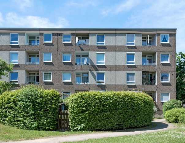 Demnächst frei! Preisgünstige Familienwohnung mit Balkon und tollem Wohnungsschnitt - Photo 1