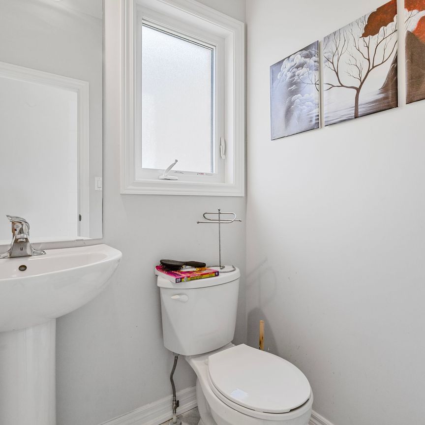 For Lease - 36 Sunflower Place, Welland, Ontario - Photo 1