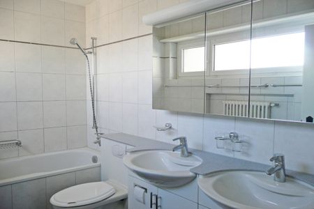 Zentrale Wohnung mit Sicht ins Grüne! - Foto 5