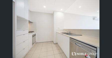 Three large Balconies, T/H style Apartment - Photo 5