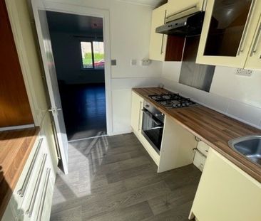 2 Bed Flat, Magdalene Avenue, EH15 - Photo 2