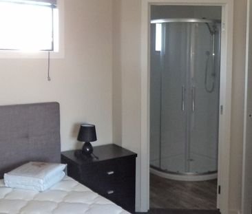 Furnished Studio Apartment - Photo 3