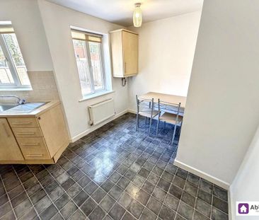 2 bedroom flat to rent - Photo 6