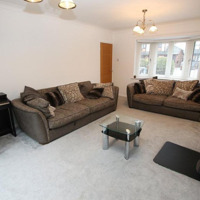 4 bedroom detached house to rent - Photo 1