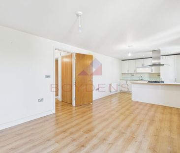 Grosvenor Place, Colchester - Photo 1
