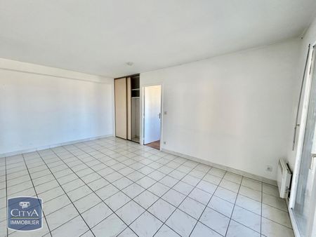 Location Appartement 2 pièces 43m² CALUIRE ET CUIRE 69300 - Photo 2