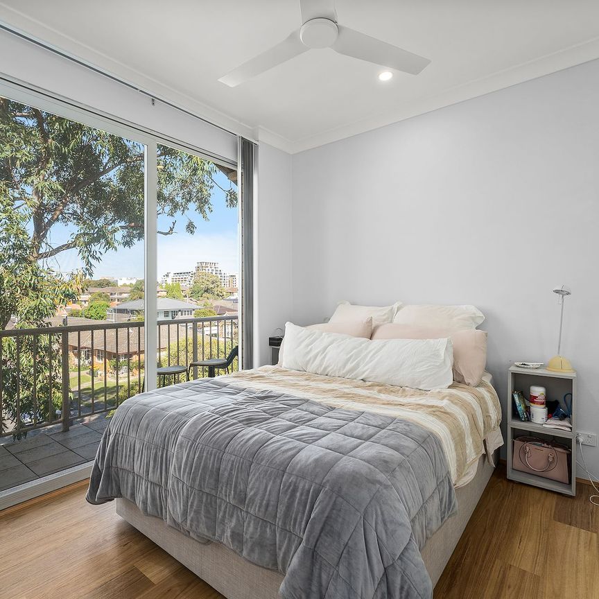 11/22-26 French Street, Kogarah. - Photo 1