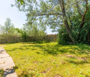 For Lease - 23 Fidelia Crescent, Brampton, Ontario - Photo 3