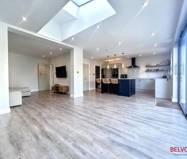 3 bedroom semi-detached house to rent - Photo 6