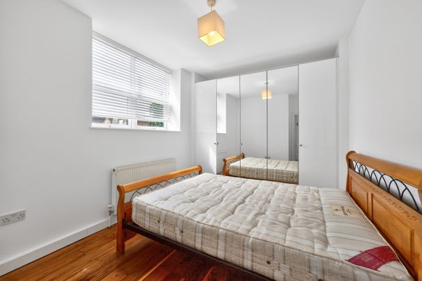 Norfolk Avenue, London, N15 6JX - Photo 1