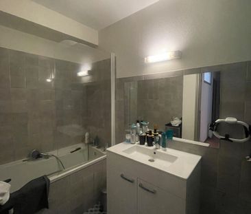 T3 PROCHE DE LA PLACE DENIS DUSSOUBS - Photo 1