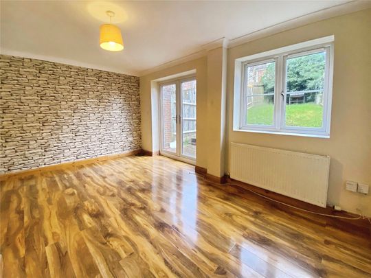 3 bedroom house to rent Waverley Road, St. Albans, Hertfordshire, AL3 - Photo 1