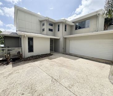 39B Diamantina Circuit, Pacific Pines QLD 4211 - House For Rent | D... - Photo 1