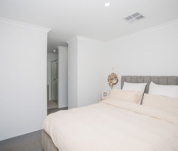 Coastal Living Awaits - Photo 6