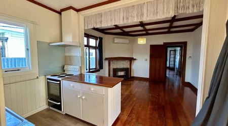 Spacious Charming Bungalow in Mahora - Photo 5