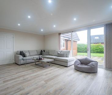 4 bedroom bungalow to rent - Photo 2