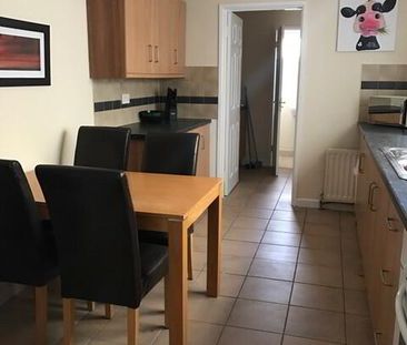 **student Property**, 20 Barry Street, Derry, BT48 7PJ - Photo 5