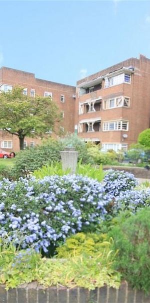 1 Bed Flat, Dorchester Court, SE24 - Photo 1