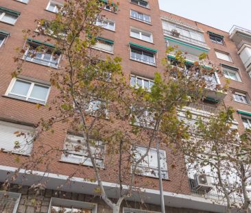 Room in a shared 11-bedroom apartment for rent in El Viso - Foto 4