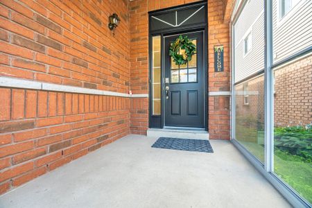 For Lease - 41 Solmar Avenue, Whitby, Ontario - Photo 5