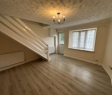 2 bedroom terraced house to rent - Photo 3