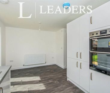 3 bedroom semi-detached house to rent - Photo 6