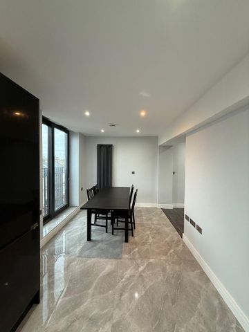 3 bedroom apartment to rent - Photo 4