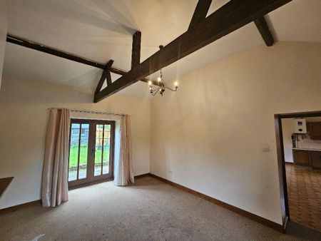 3 bedroom barn conversion to rent - Photo 2