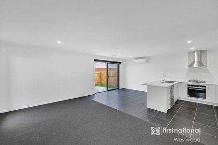 A Home That Springs to Life! - Photo 2