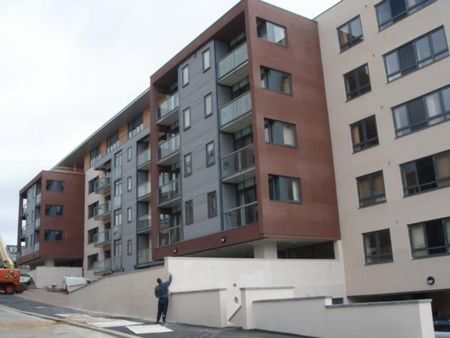 Studio to rent - Photo 2