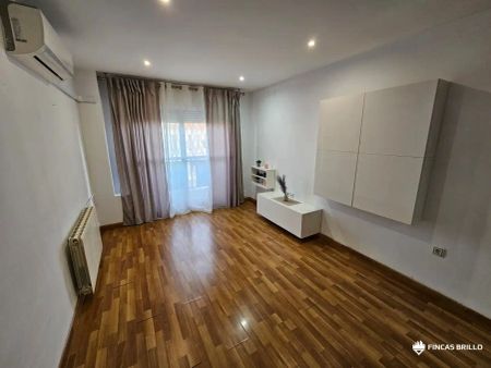 Piso de alquiler en Avenida de la Constitución, Malpartida de Cáceres - Foto 3