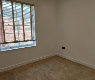 Silverwell Street, Bolton - Photo 5