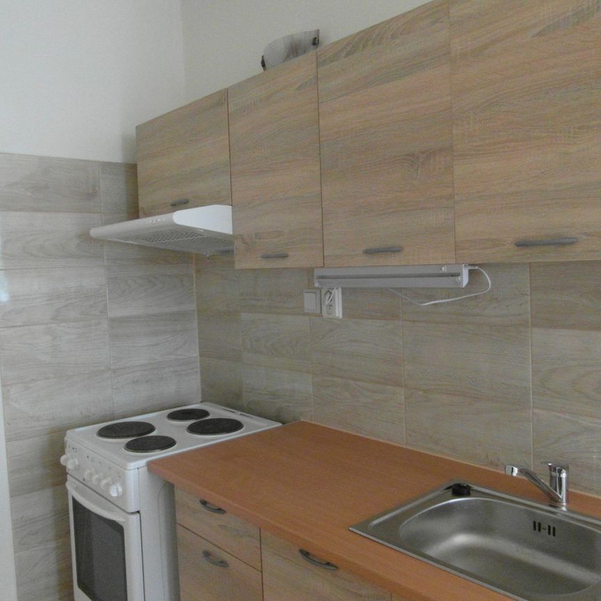 Pronájem bytu 2+kk 39 m² - Photo 1
