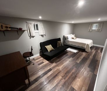 For Lease - 426 Seabourne Drive Unit# Lower level, Oakville, Ontario - Photo 1